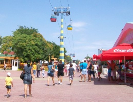 Incendiu la un punct de transformare curent electric: turiştii au rămas blocaţi în telegondolă